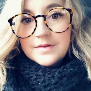 Meet your Posher, Teresa